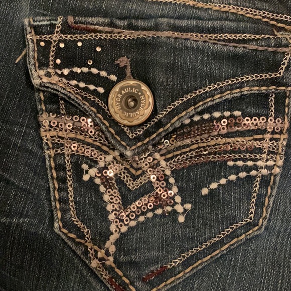 Hydraulic Distressed Light Blue Denim Capris w appliqué sequin pockets sz3/4 - Picture 9 of 10